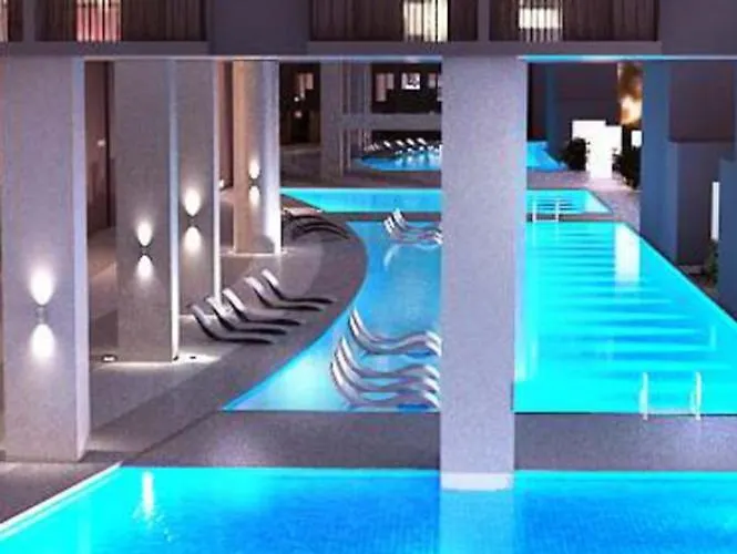 Staycation Near Mall Of Apartment